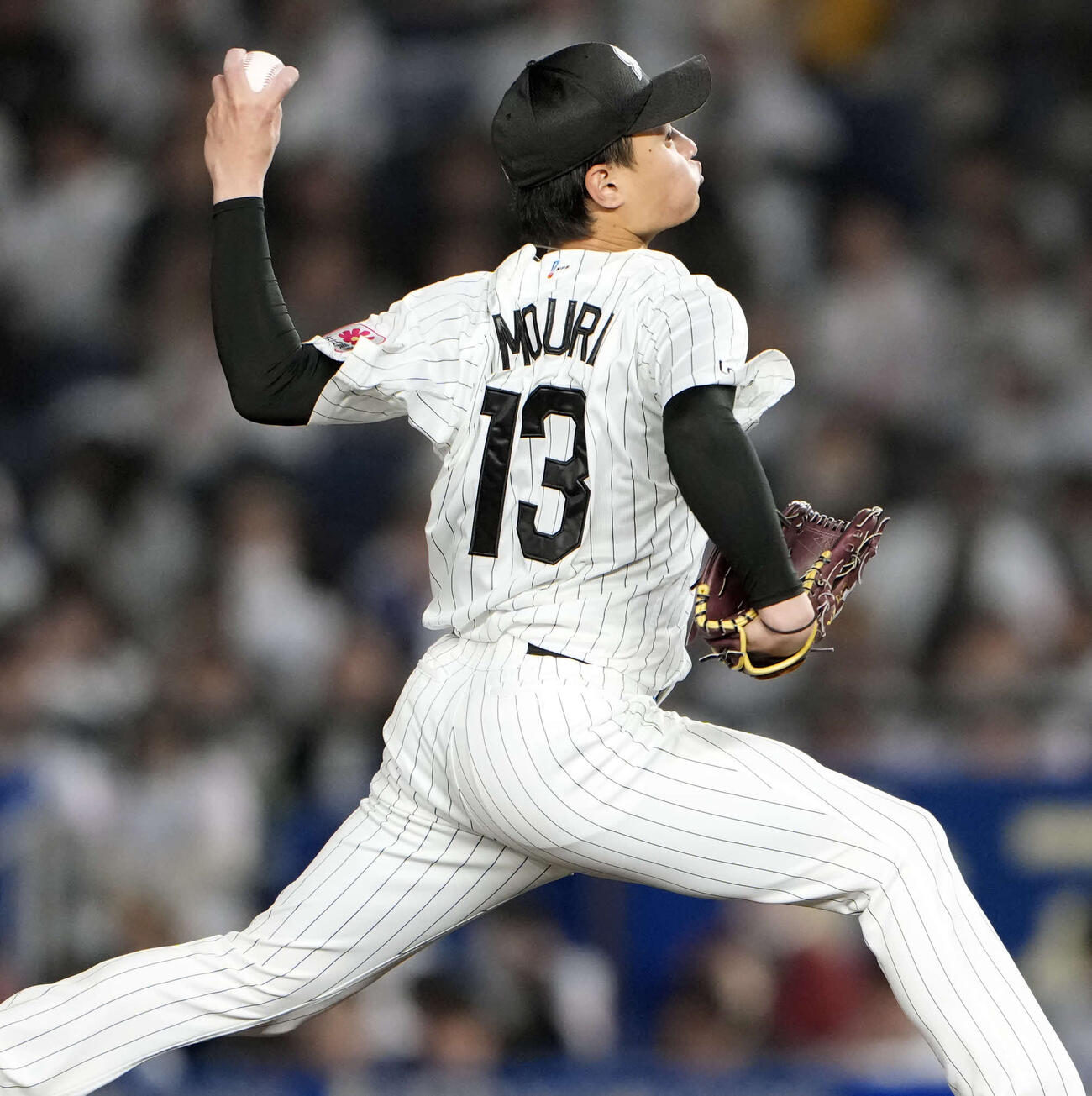 ロッテ対西武　ロッテ先発の毛利（撮影・小島史椰）