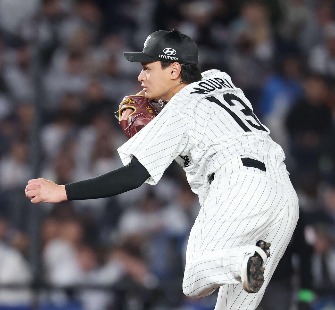 ロッテ対西武　ロッテ先発の毛利（撮影・宮地輝）