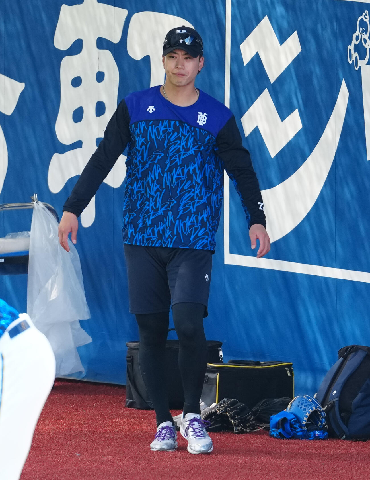 DeNA対ヤクルト　試合前練習に臨むDeNA入江（撮影・鈴木みどり）