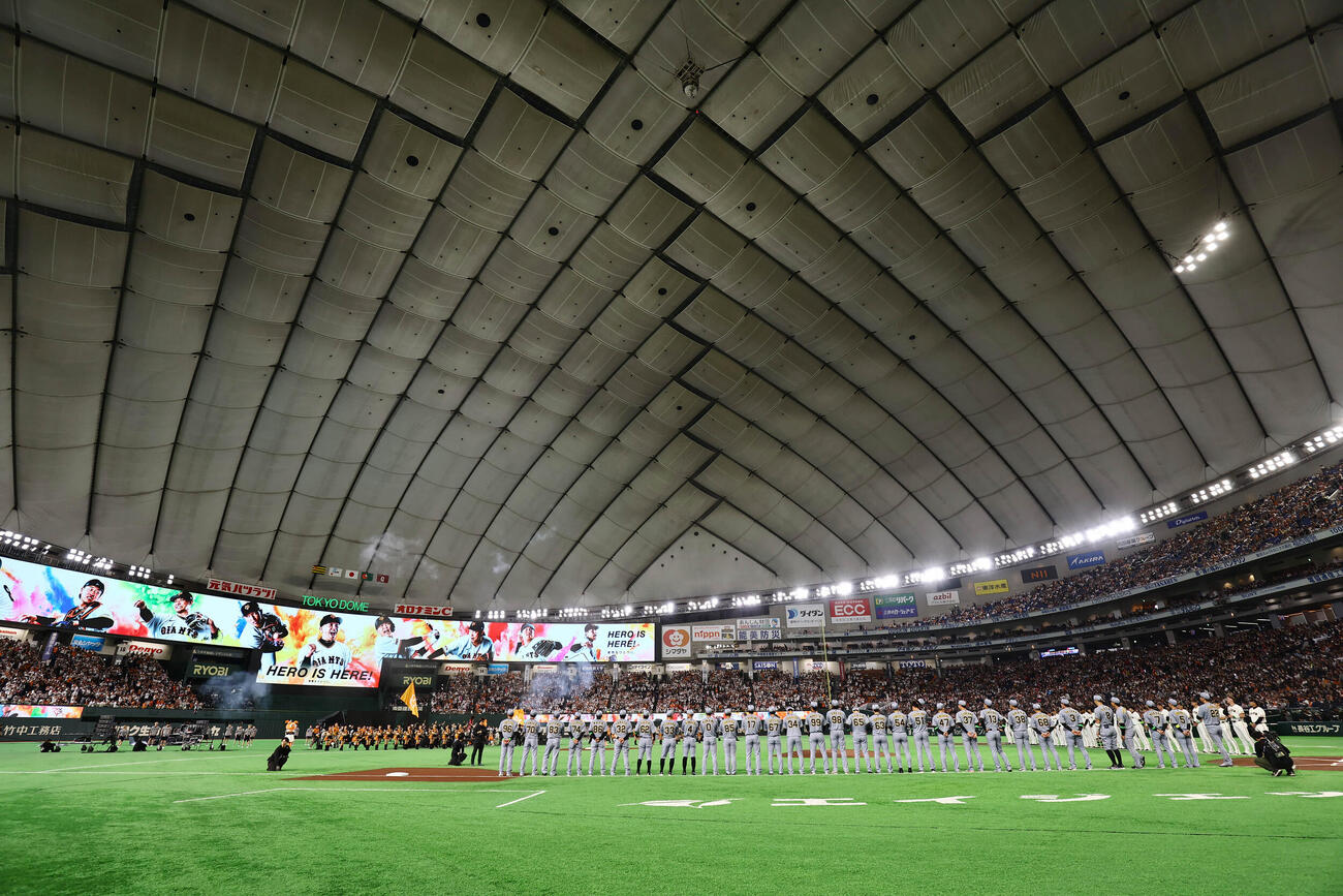 巨人対阪神　オープニングセレモニーが行われた東京ドーム（撮影・上田博志）