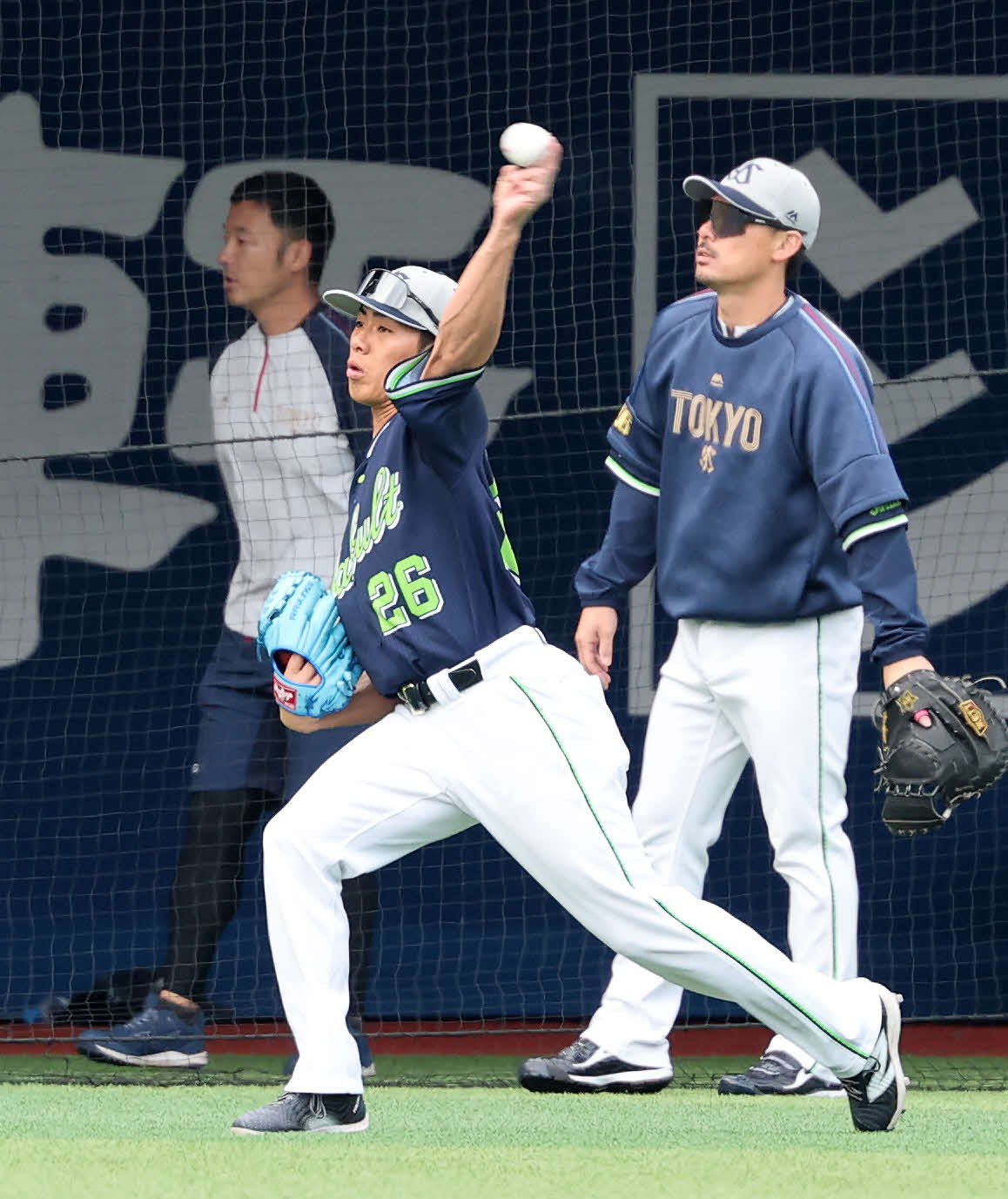 DeNA対ヤクルト　キャッチボールするヤクルト山野（撮影・鈴木正人）　