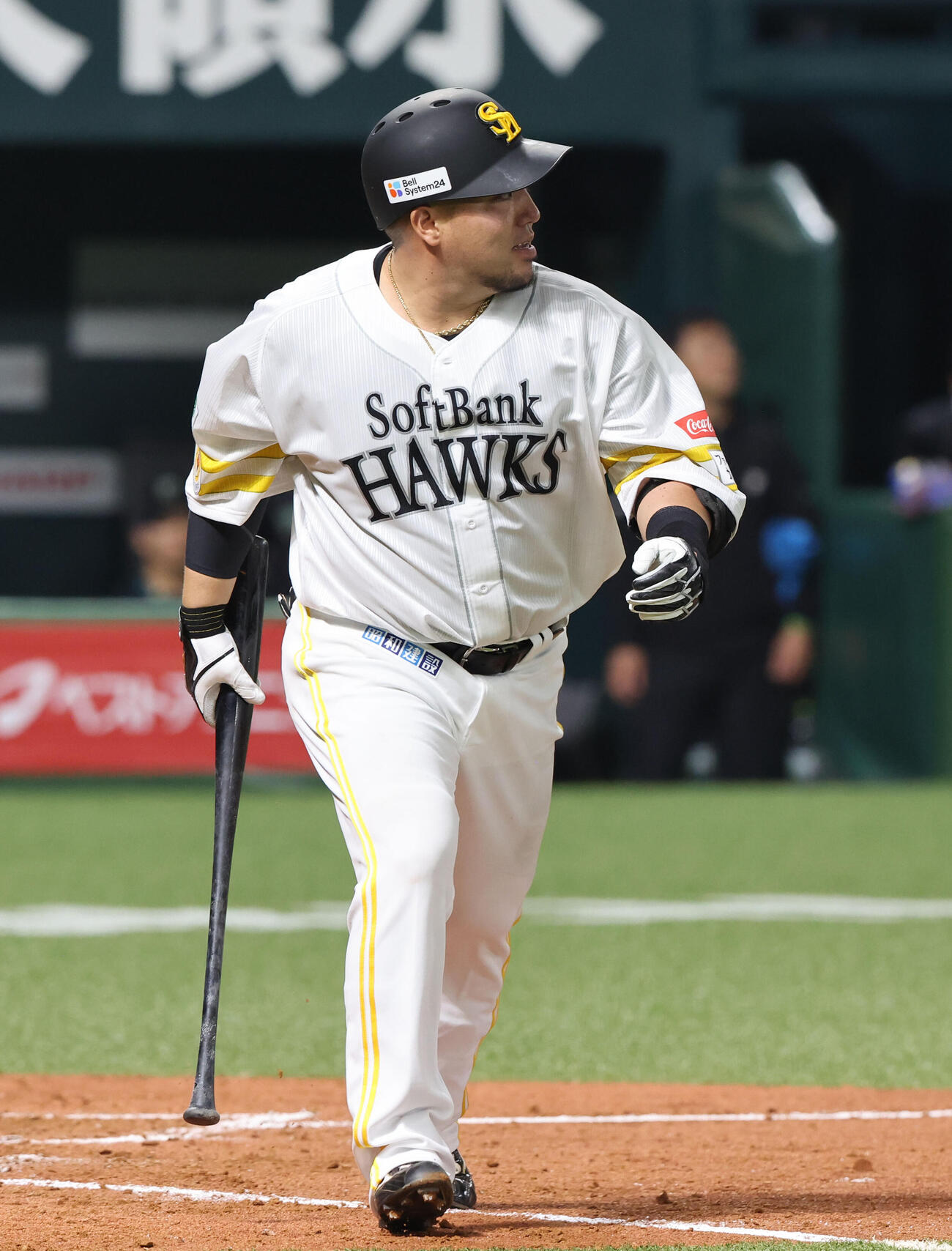 ソフトバンク対日本ハム　4回裏ソフトバンク無死、山川は左中間に同点となる本塁打を放つ（撮影・梅根麻紀）