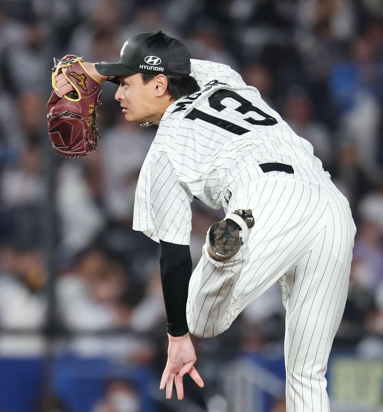 ロッテ対西武　ロッテ先発の毛利（撮影・宮地輝）