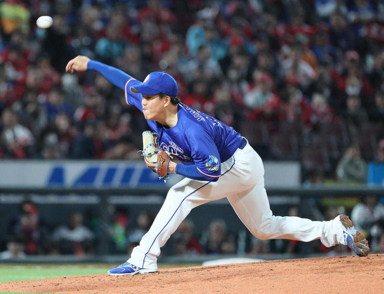 広島対中日　中日先発の柳（撮影・加藤孝規）