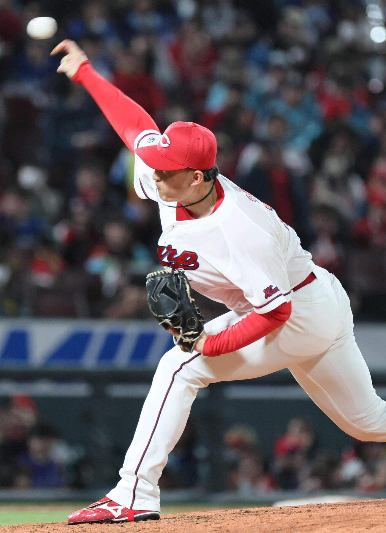 広島対中日　6回表中日、プロ初登板の斉藤汰（撮影・加藤孝規）