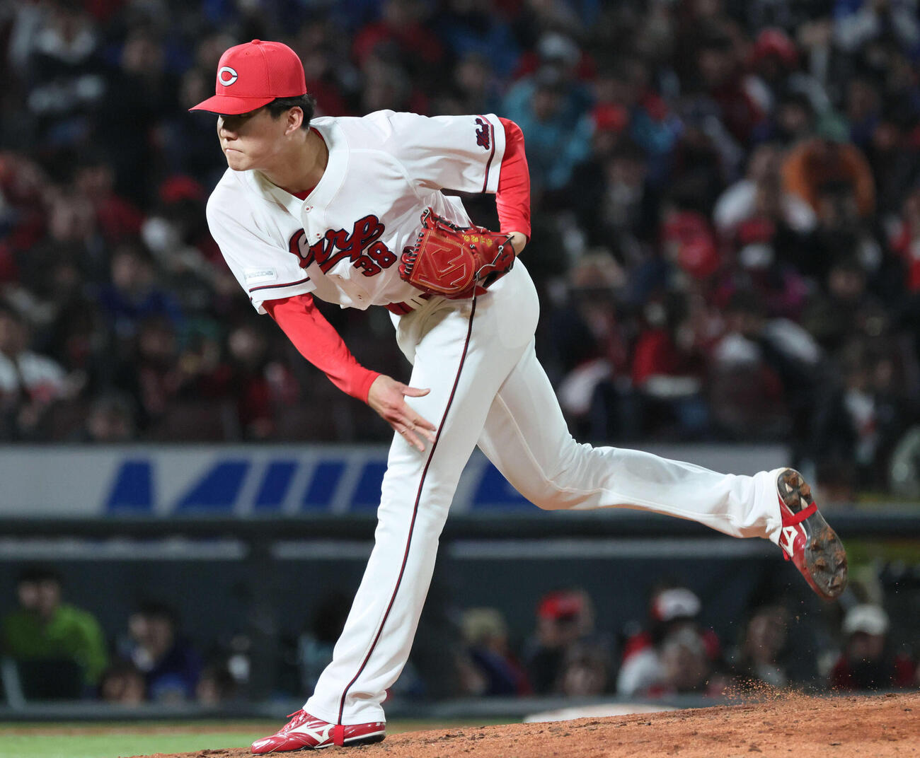 広島対中日　9回表中日、広島5番手の赤木はプロ初登板（撮影・加藤孝規）