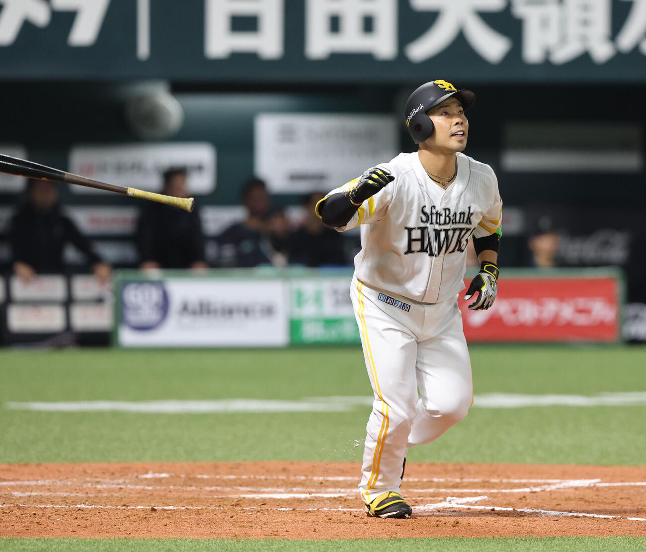 ソフトバンク対日本ハム　3回裏ソフトバンク1死、近藤は右越えに同点本塁打を放つ（撮影・梅根麻紀）