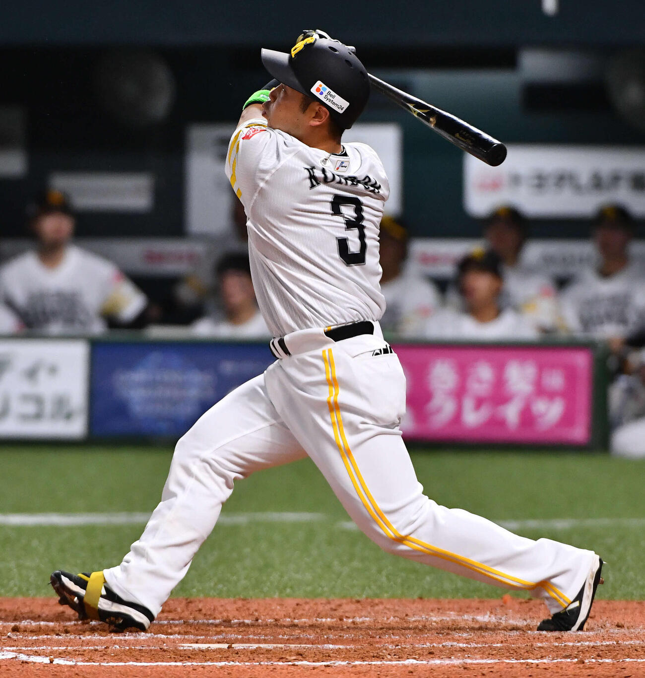 ソフトバンク対日本ハム　3回裏ソフトバンク1死、近藤は同点の右越え本塁打を放つ（撮影・岩下翔太）