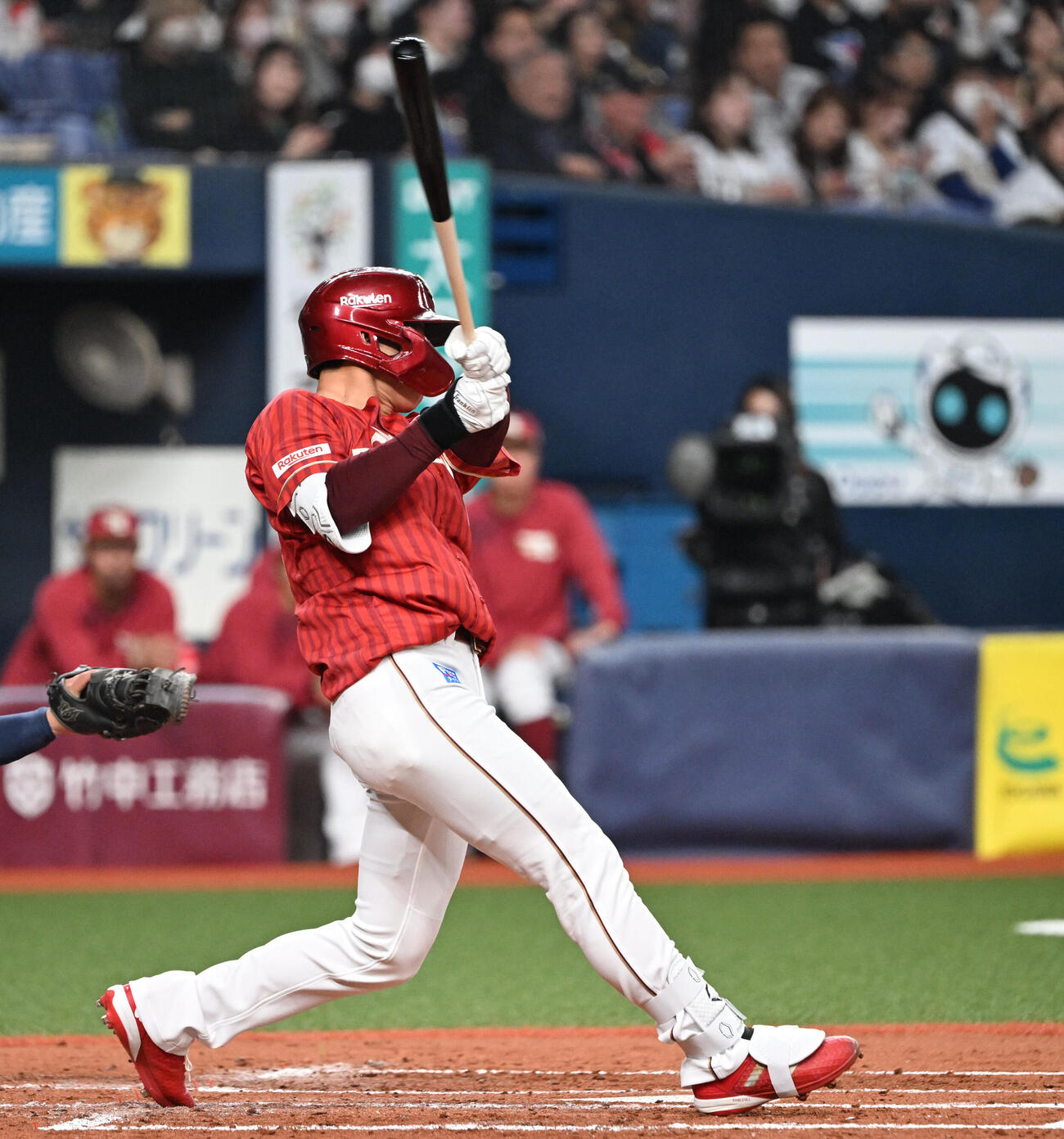 オリックス対楽天　3回表楽天2死一、二塁、二ゴロ失策を誘う辰己（撮影・和賀正仁）