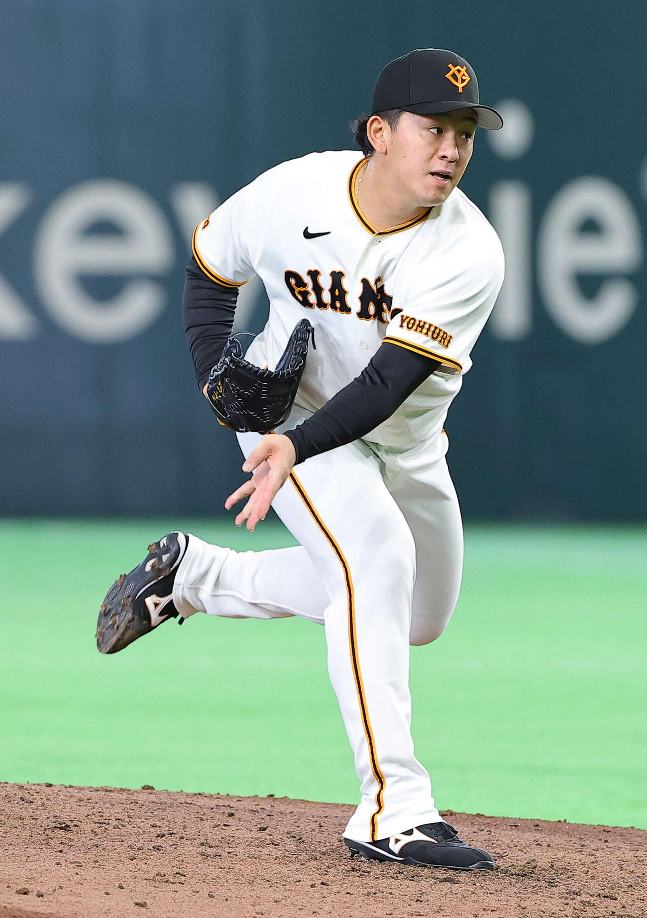 巨人対阪神　巨人3番手の北浦（撮影・上田博志）