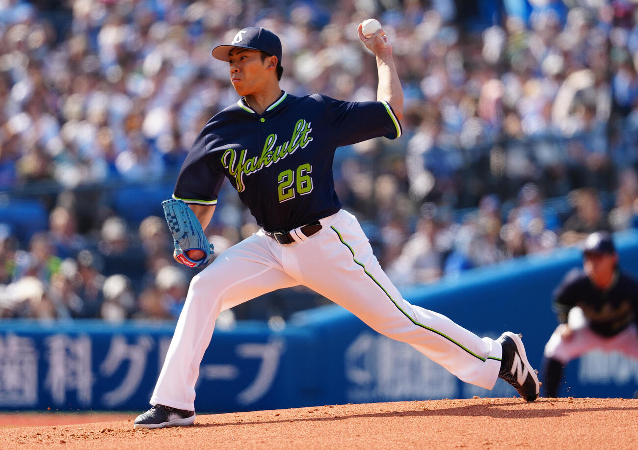 DeNA対ヤクルト　先発し力投するヤクルト山野（撮影・鈴木みどり）