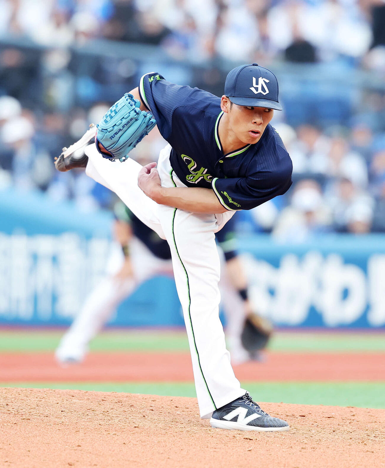 DeNA対ヤクルト　力投するヤクルト先発の山野（撮影・鈴木正人）　