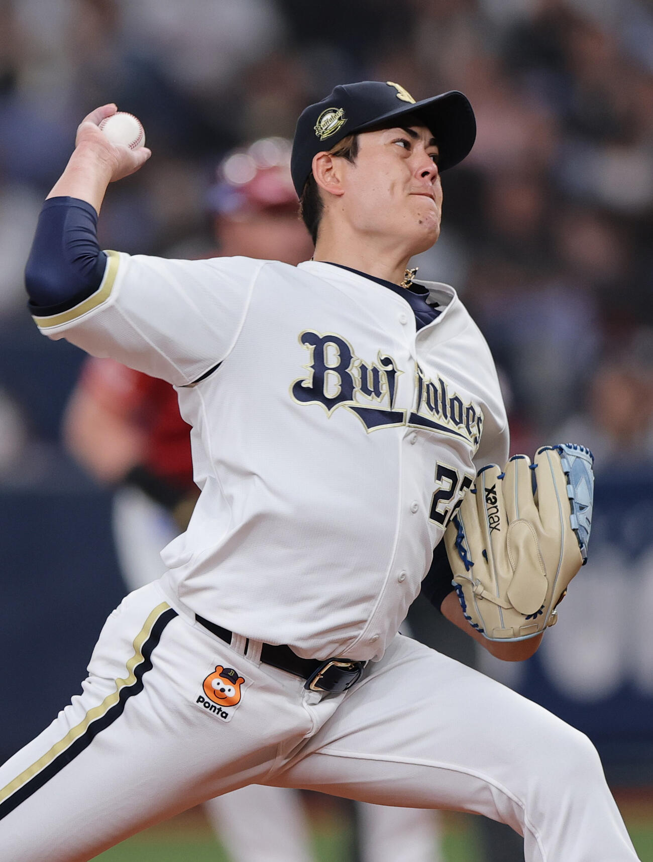 オリックス対楽天　7回表、力投するオリックス九里（撮影・上山淳一）