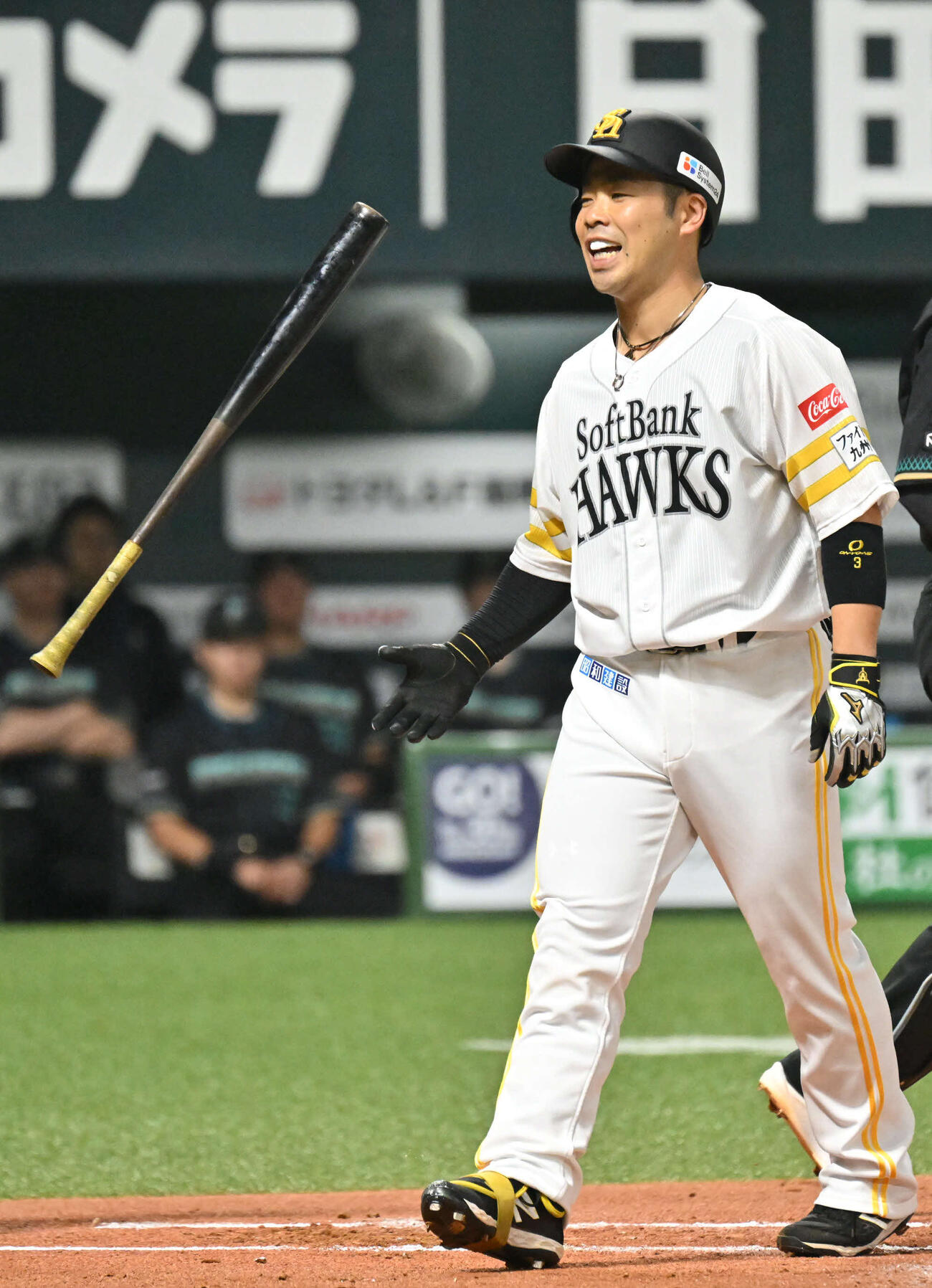 ソフトバンク対日本ハム　1回裏ソフトバンク1死、近藤は見逃し三振に終わる（撮影・林敢治）