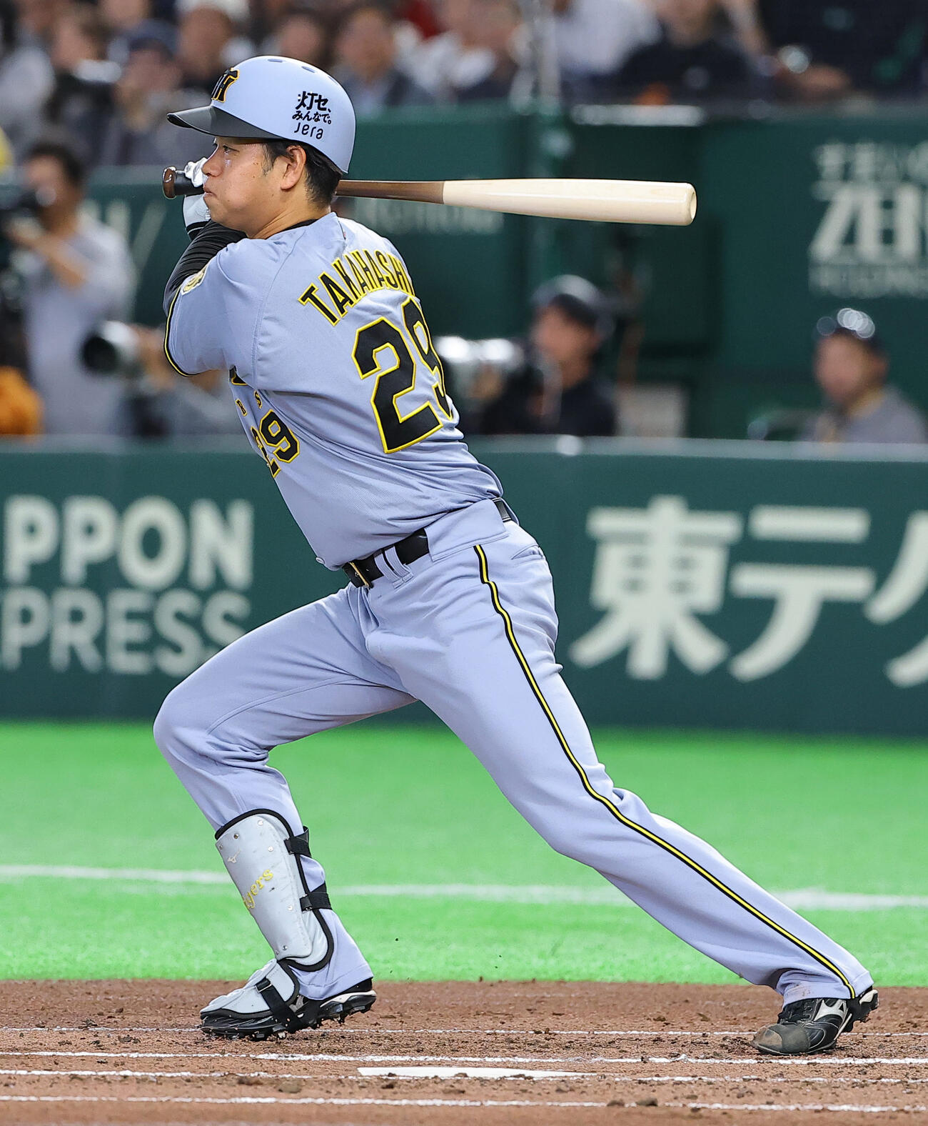 巨人対阪神　3回表阪神無死、高橋は安打を放つ（撮影・上田博志）