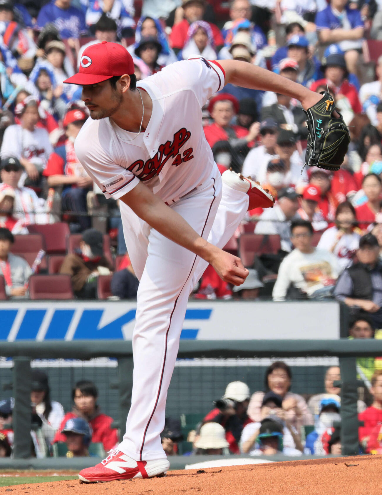 広島対中日　広島先発のターノック（撮影・加藤孝規）
