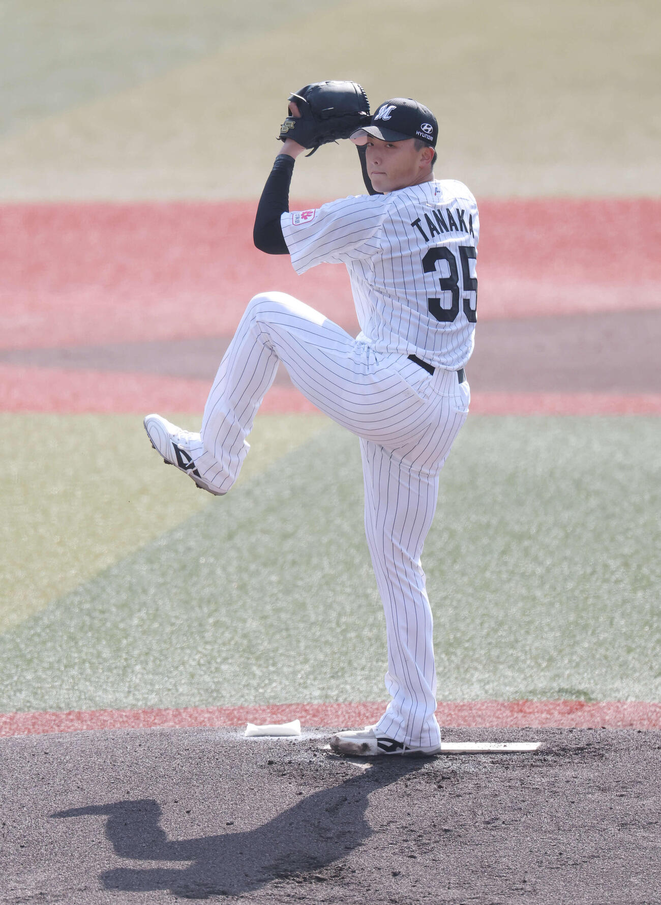 ロッテ対西武　ロッテ先発の田中（撮影・宮地輝）