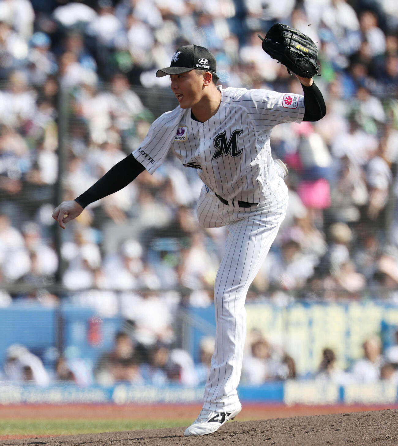 ロッテ対西武　ロッテ先発の田中（撮影・宮地輝）