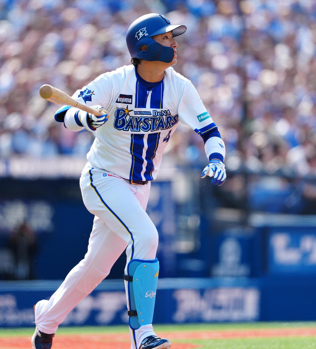 DeNA対ヤクルト　1回裏DeNA1死、ソロ本塁打を放つ度会（撮影・鈴木みどり）