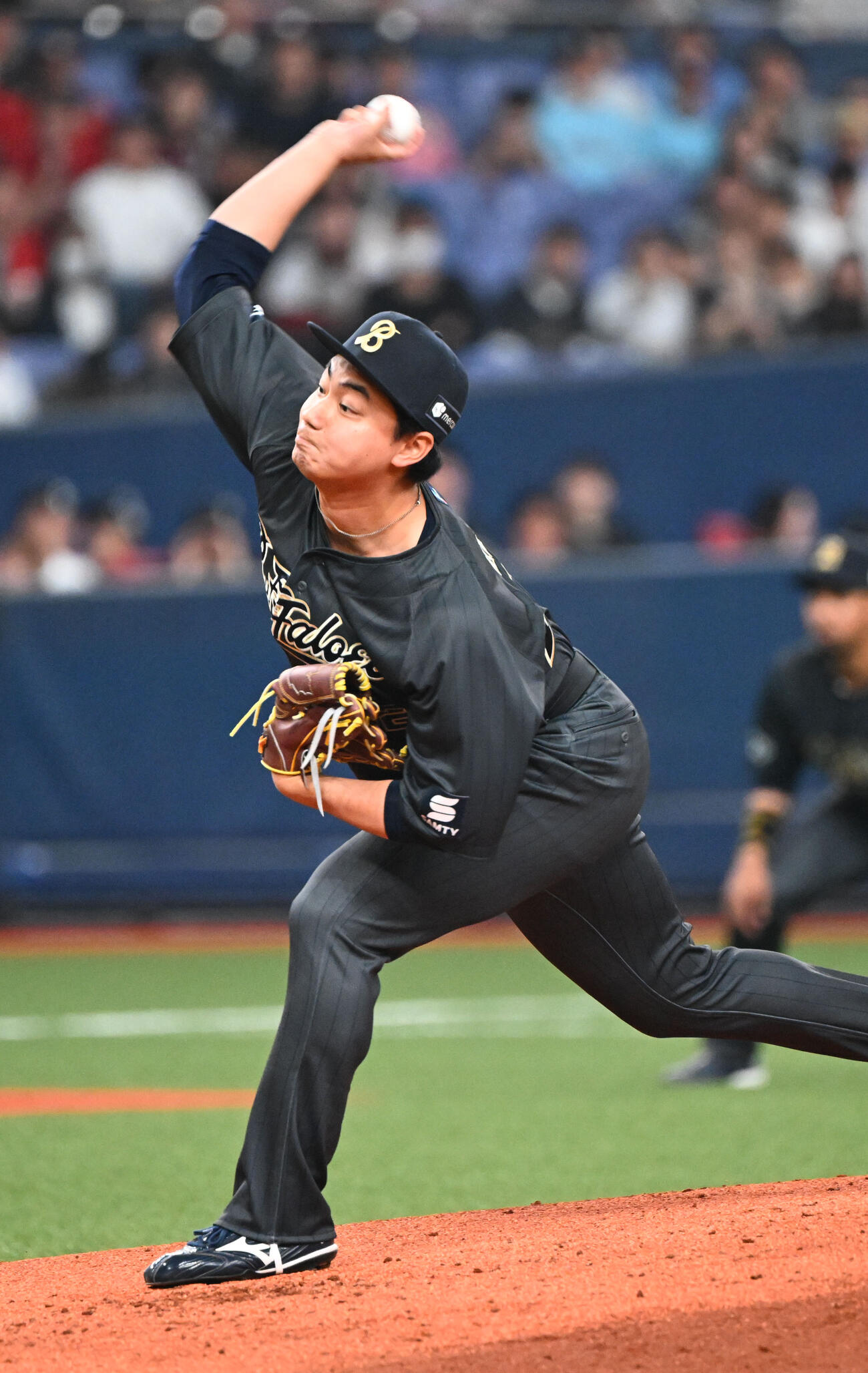 オリックス対楽天　2回から登板するオリックス横山楓（撮影・和賀正仁）