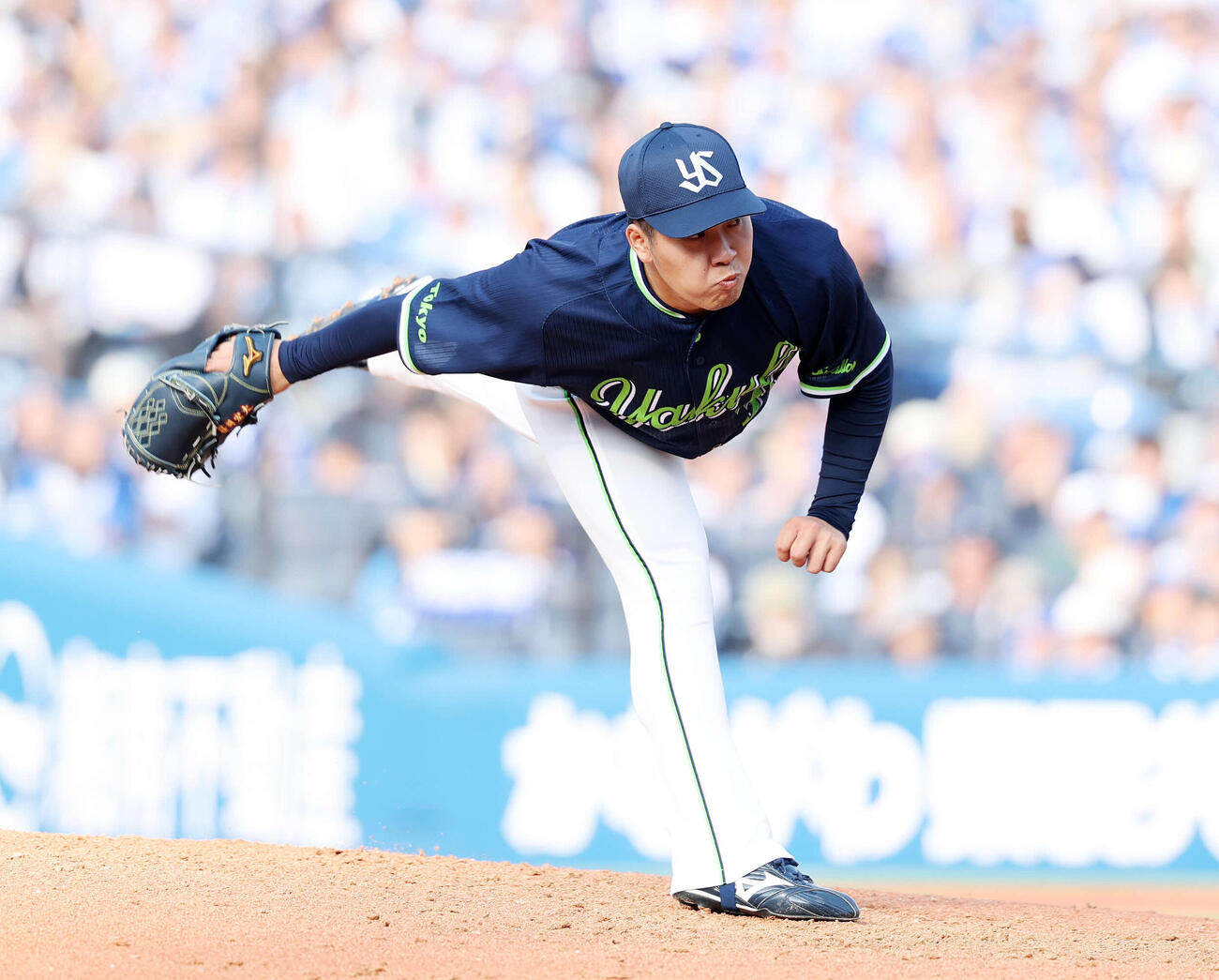 DeNA対ヤクルト　力投するヤクルト2番手の荘司（撮影・鈴木正人）　