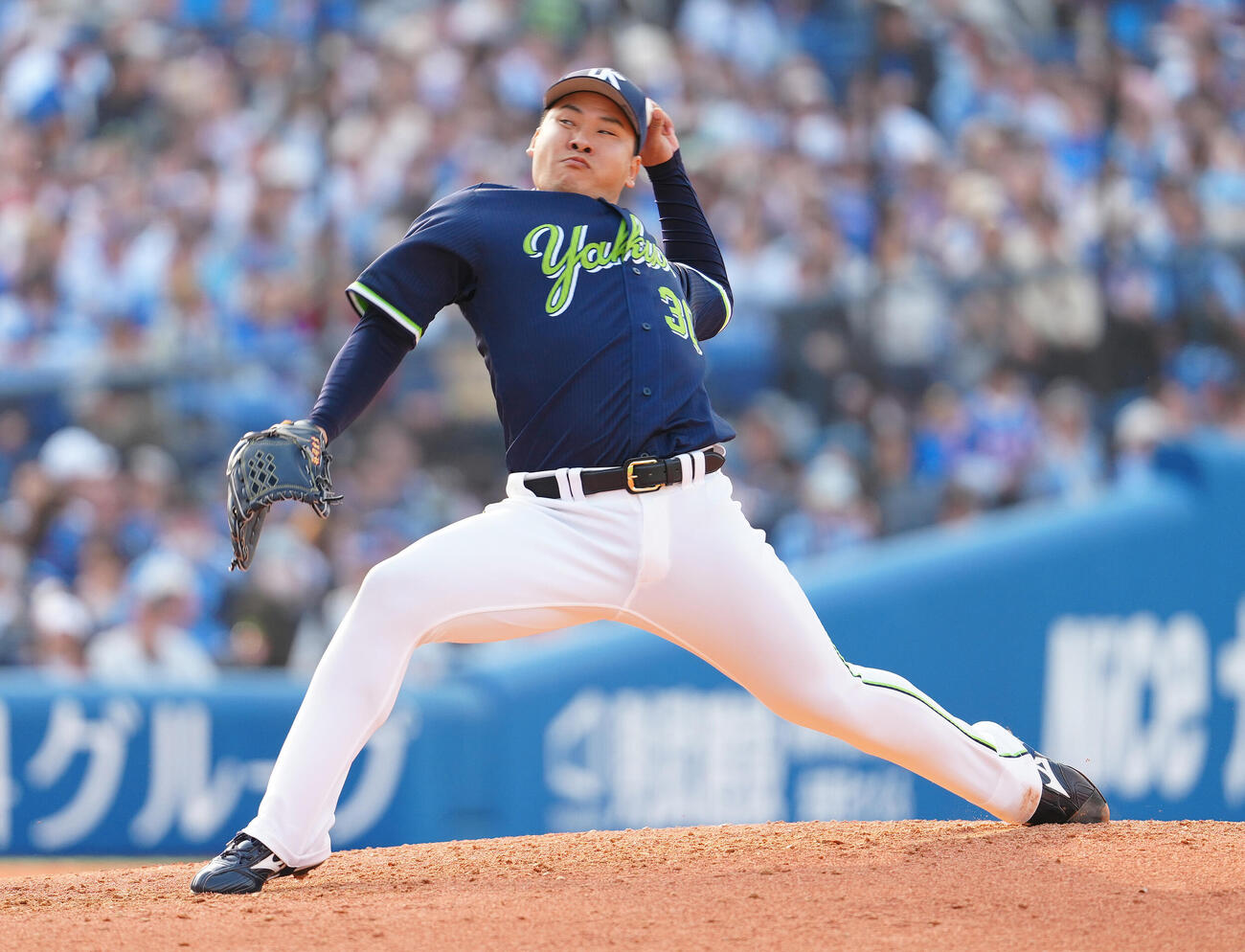 DeNA対ヤクルト　7回裏から2番手で登板したヤクルト荘司（撮影・鈴木みどり）