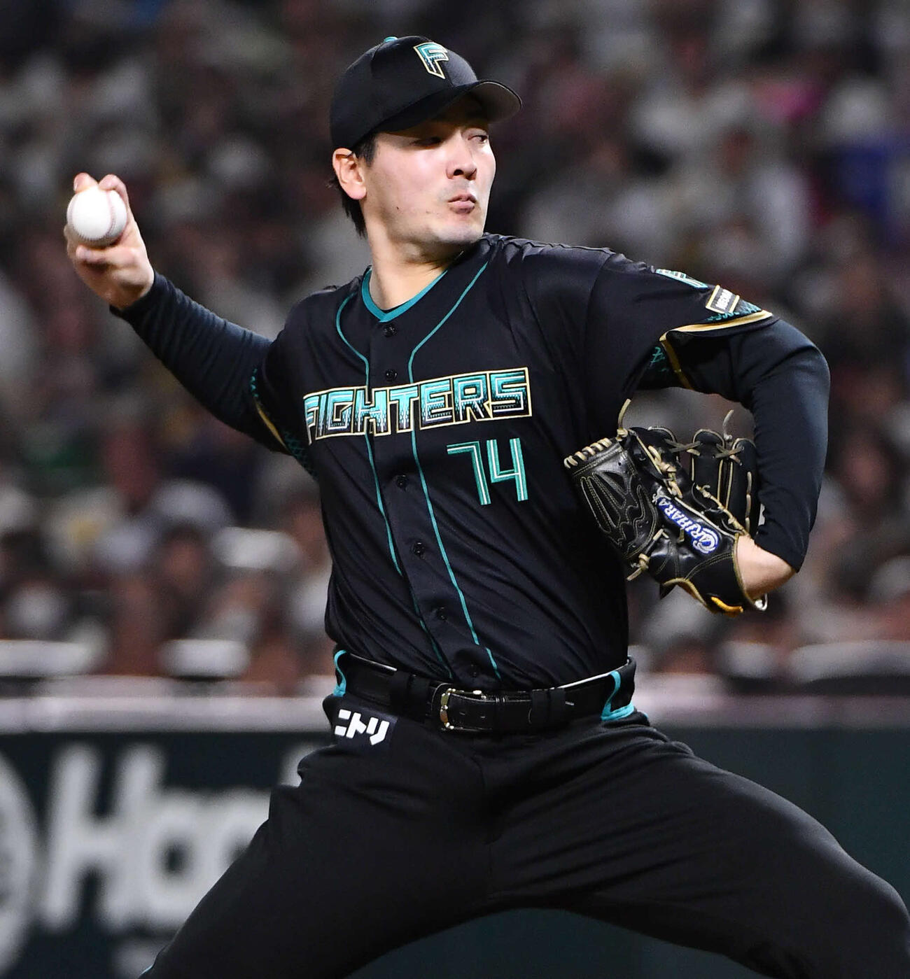 ソフトバンク対日本ハム　日本ハム先発の有原（撮影・岩下翔太）