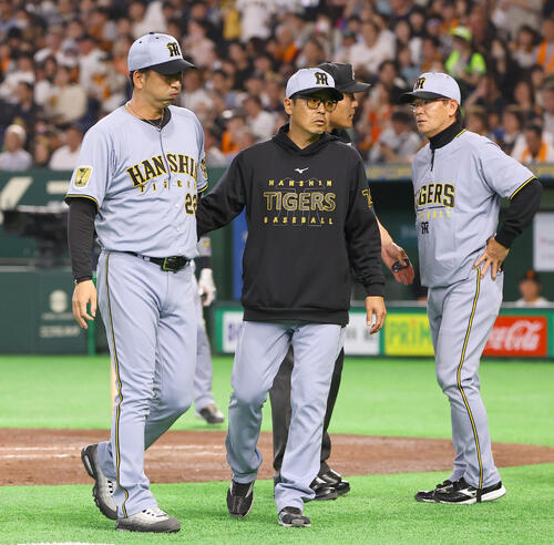 阪神】藤川監督がベンチ飛び出した場面説明 2死球の巨人ルーキー山城