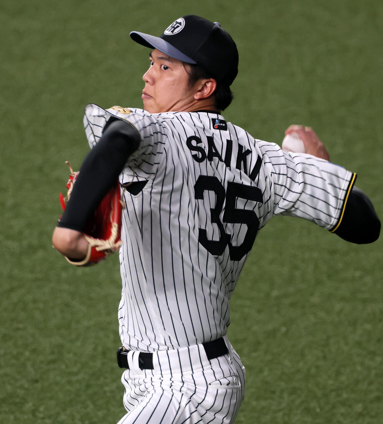 阪神対DeNA　練習でキャッチボールする阪神才木（撮影・加藤哉）
