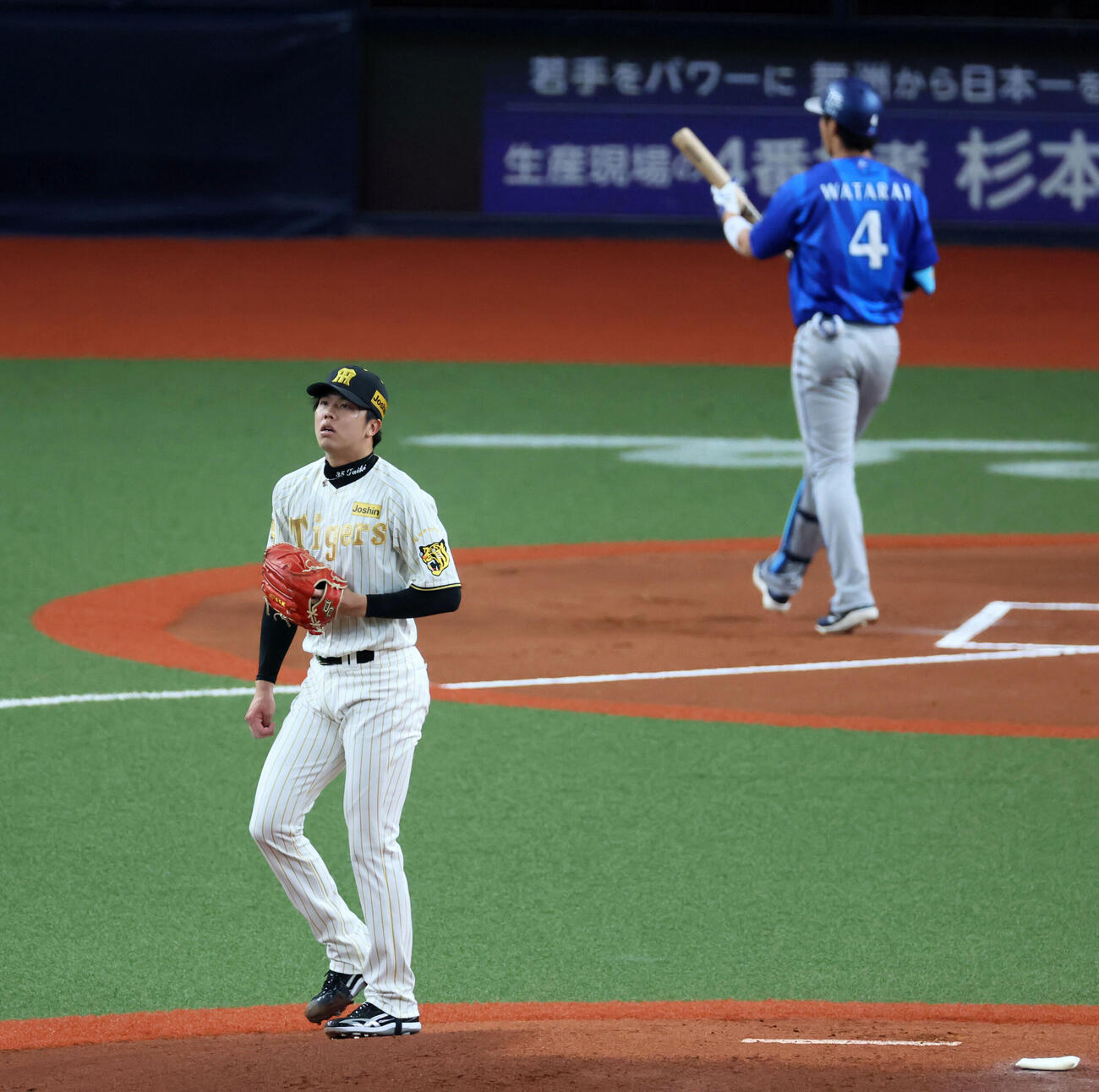 阪神対DeNA 1回表DeNA1死、才木は度会を三振に仕留める（撮影・加藤哉）