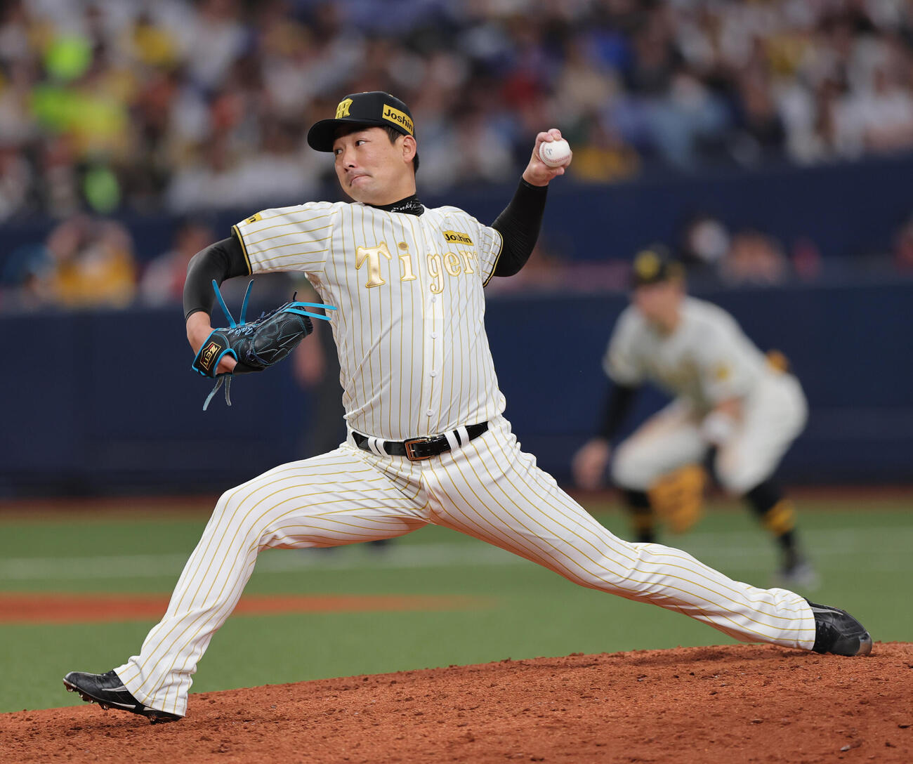 阪神対DeNA 9回表に登板する阪神岩崎（撮影・上山淳一）