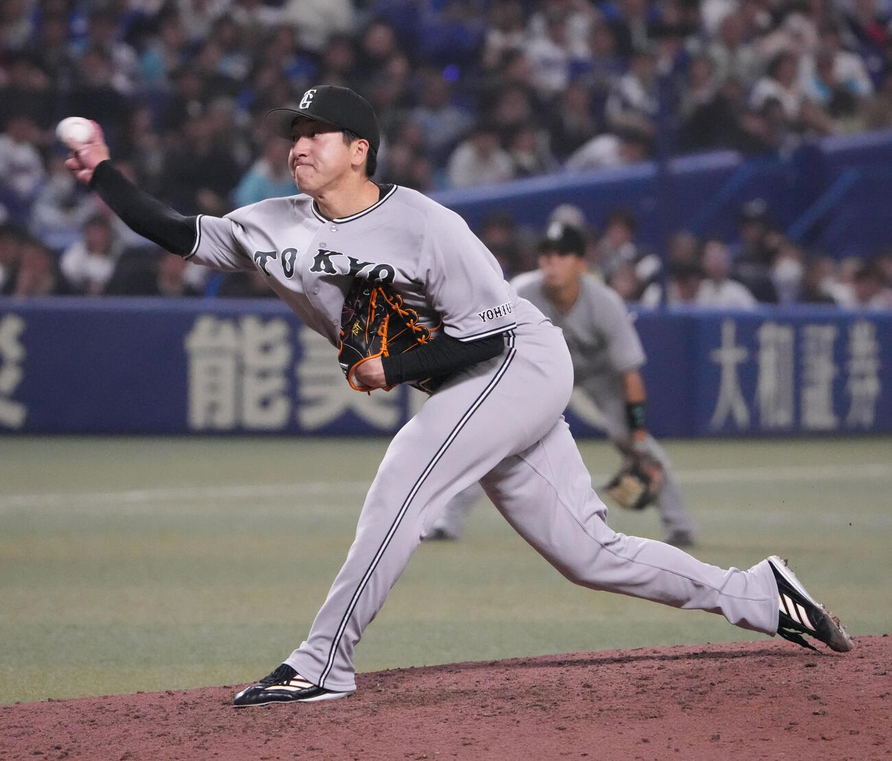 中日対巨人　9回裏、巨人5番手で登板する大勢（撮影・森本幸一）