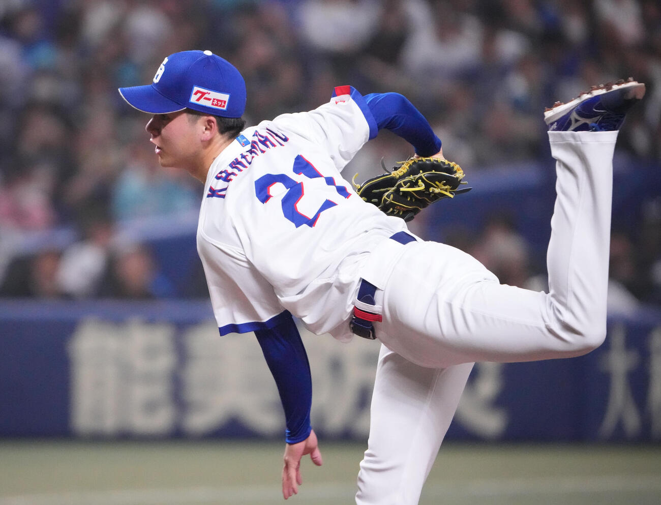 中日対巨人　1回表、登板する中日先発の金丸（撮影・森本幸一）