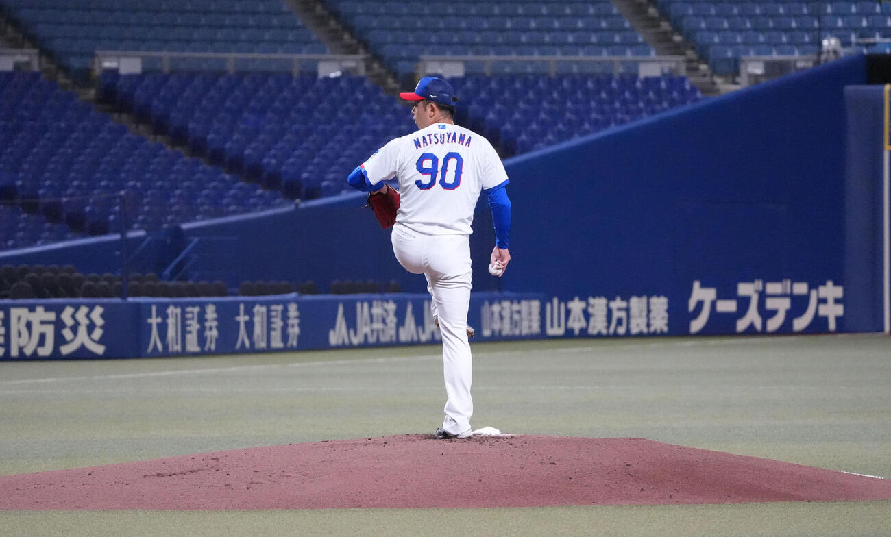 中日対巨人　試合前、シート打撃に登板する松山（撮影・森本幸一）