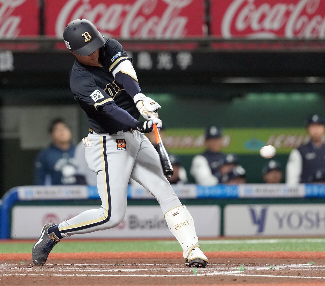 西武対オリックス　6回表オリックス1死一塁、右前に安打を放つ太田（撮影・たえ見朱実）
