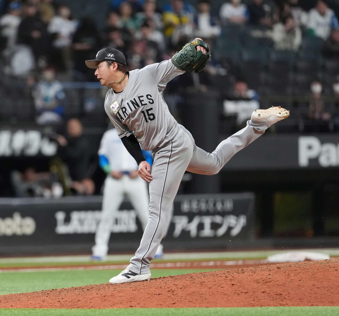 日本ハム対ロッテ　ロッテの横山（撮影・井上学）