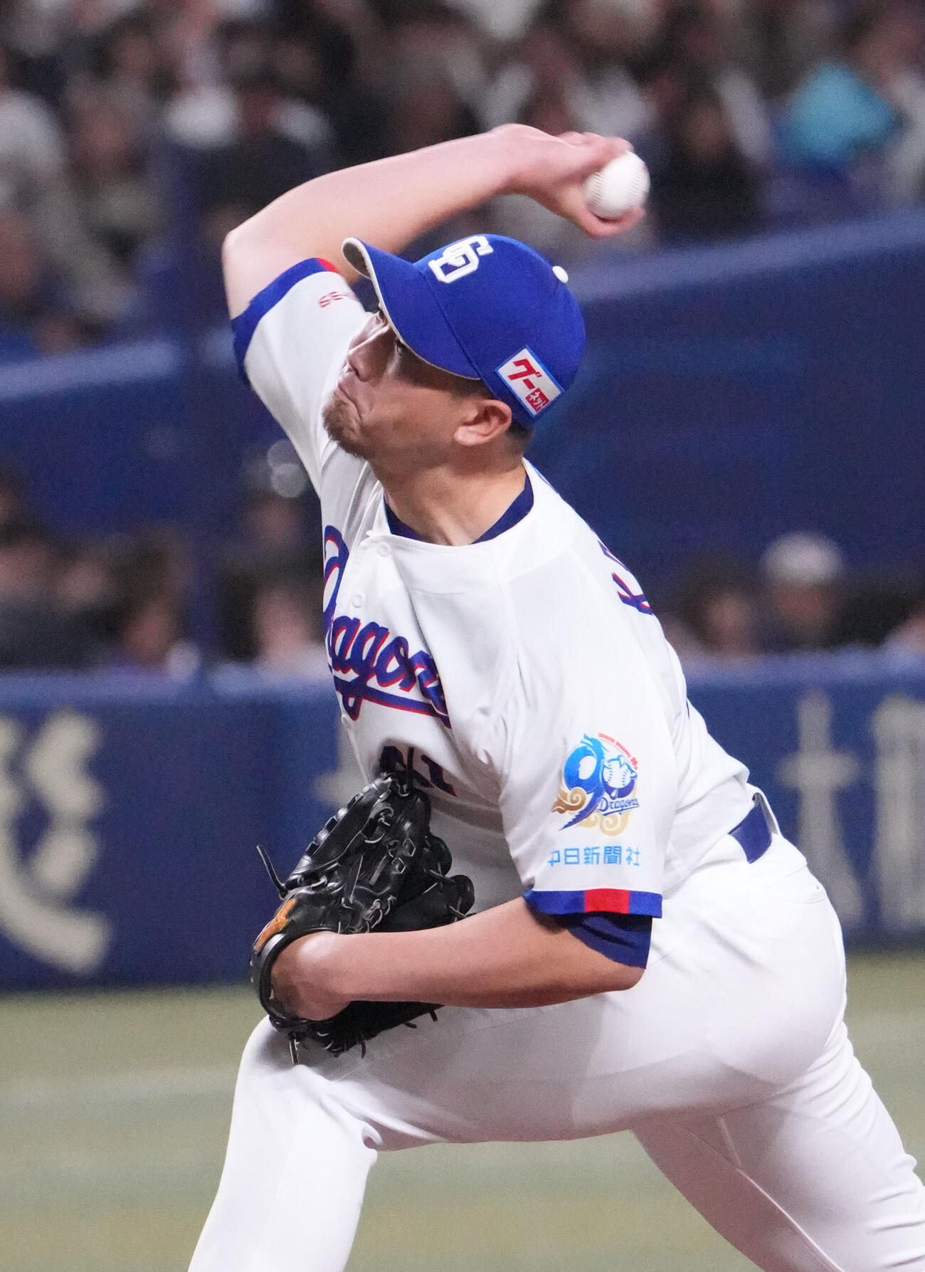 中日対巨人　9回表、中日5番手で登板する勝野（撮影・森本幸一）