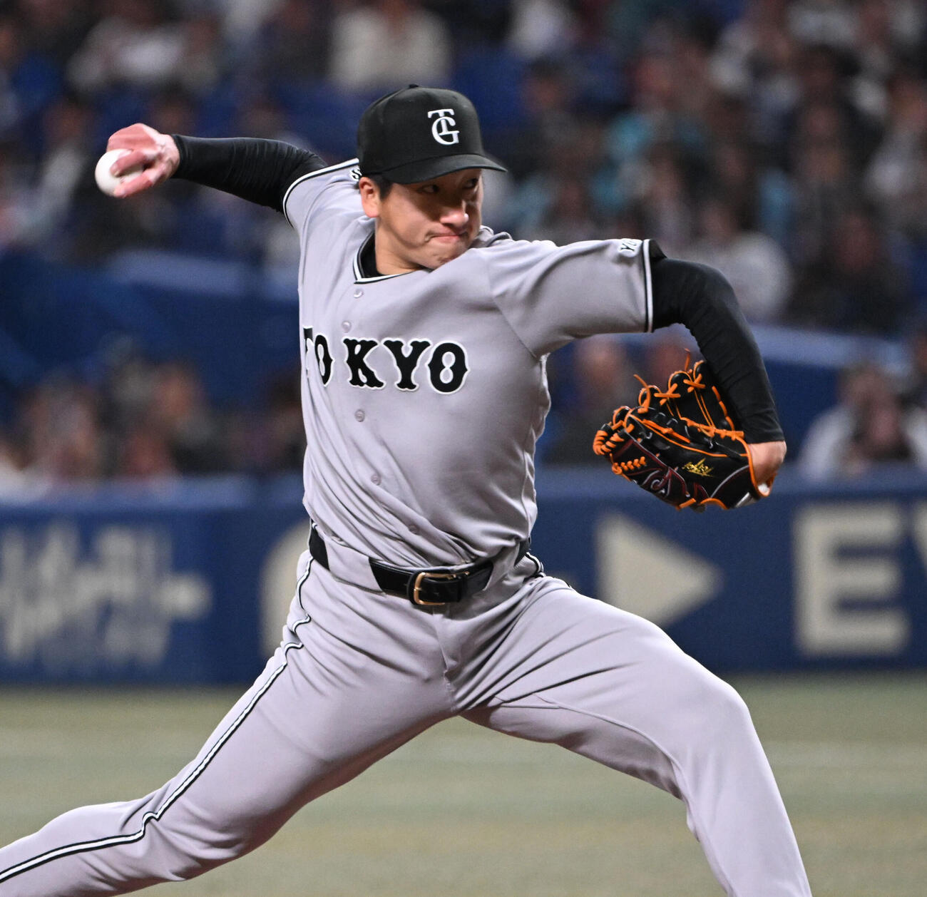 中日対巨人　9回に登板する巨人大勢（撮影・和賀正仁）