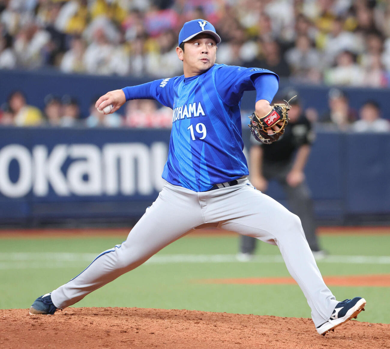 阪神対DeNA 9回に登板したDeNA山崎康（撮影・西尾就之）