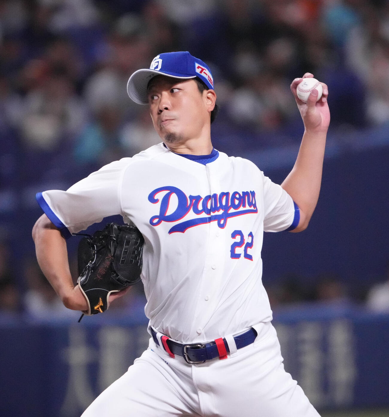 中日対巨人　1回表、登板する中日先発の大野（撮影・森本幸一）