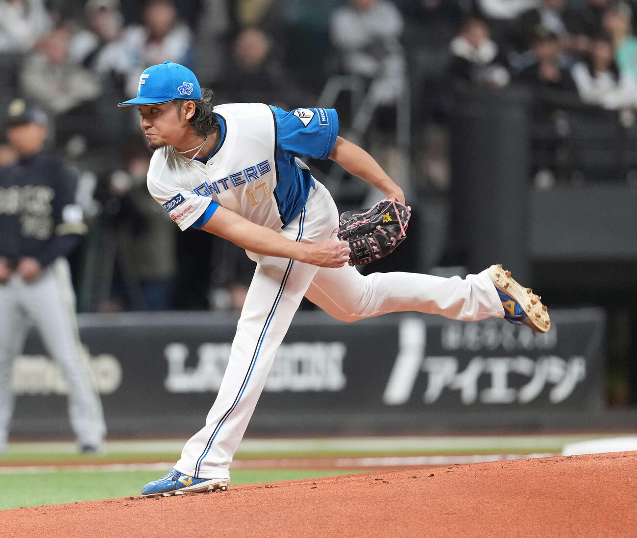 日本ハム対オリックス　日本ハム先発の伊藤（撮影・井上学）