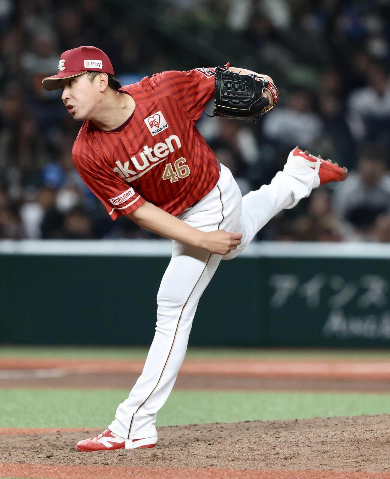 西武対楽天　9回裏、3番手で登板する藤平（撮影・河田真司）
