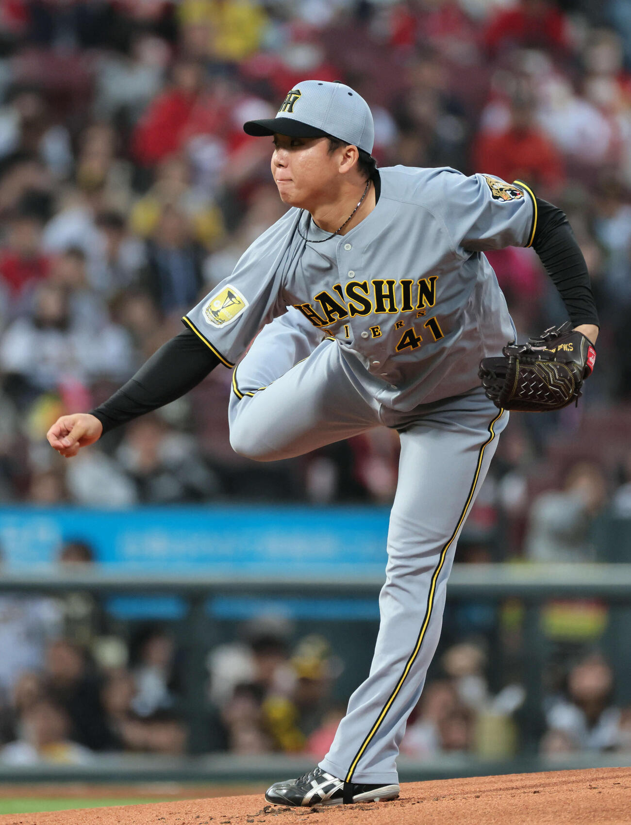 広島対阪神　阪神先発の村上（撮影・加藤孝規）