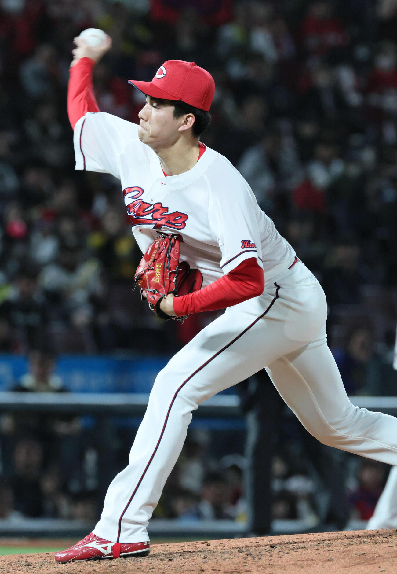 広島対阪神　9回表阪神、広島4番手の赤木（撮影・加藤孝規）