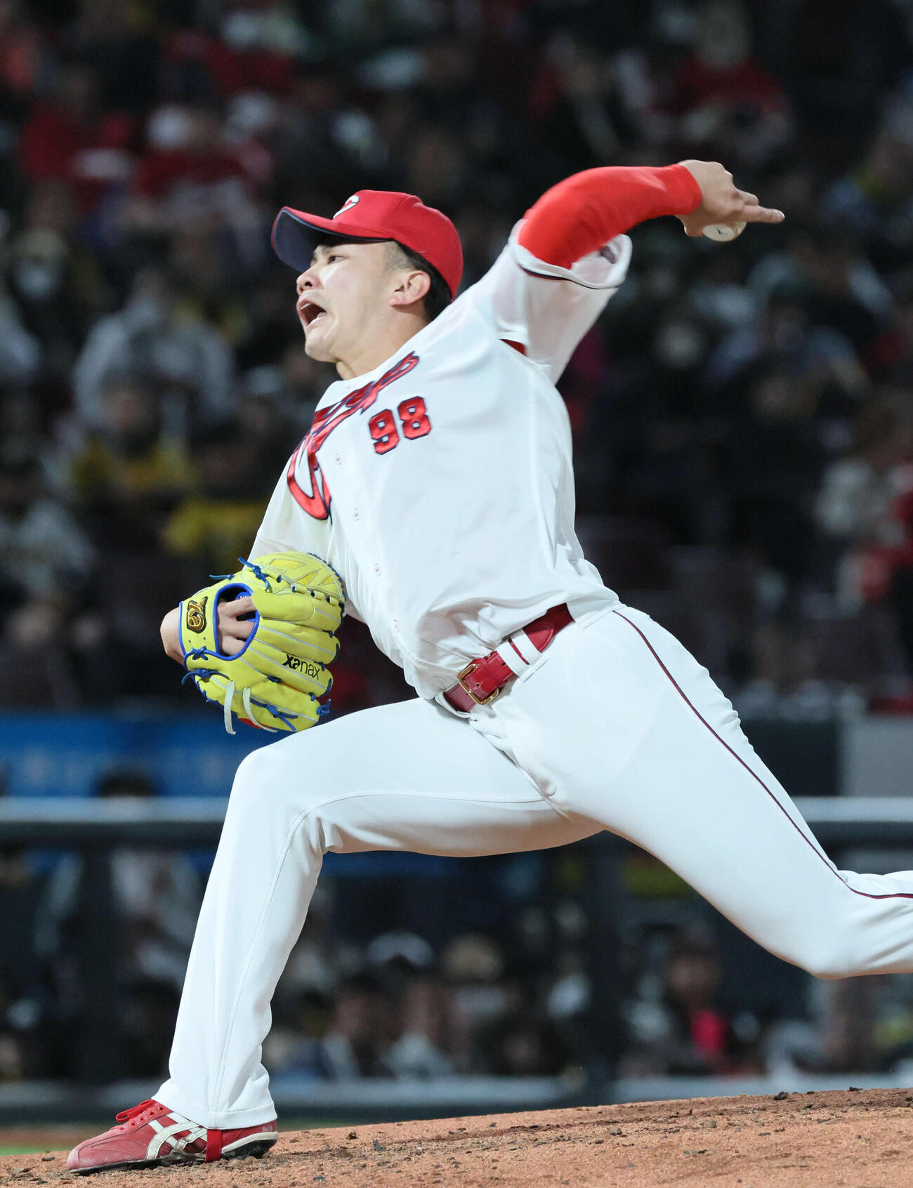 広島対阪神　8回表阪神、広島3番手の辻（撮影・加藤孝規）
