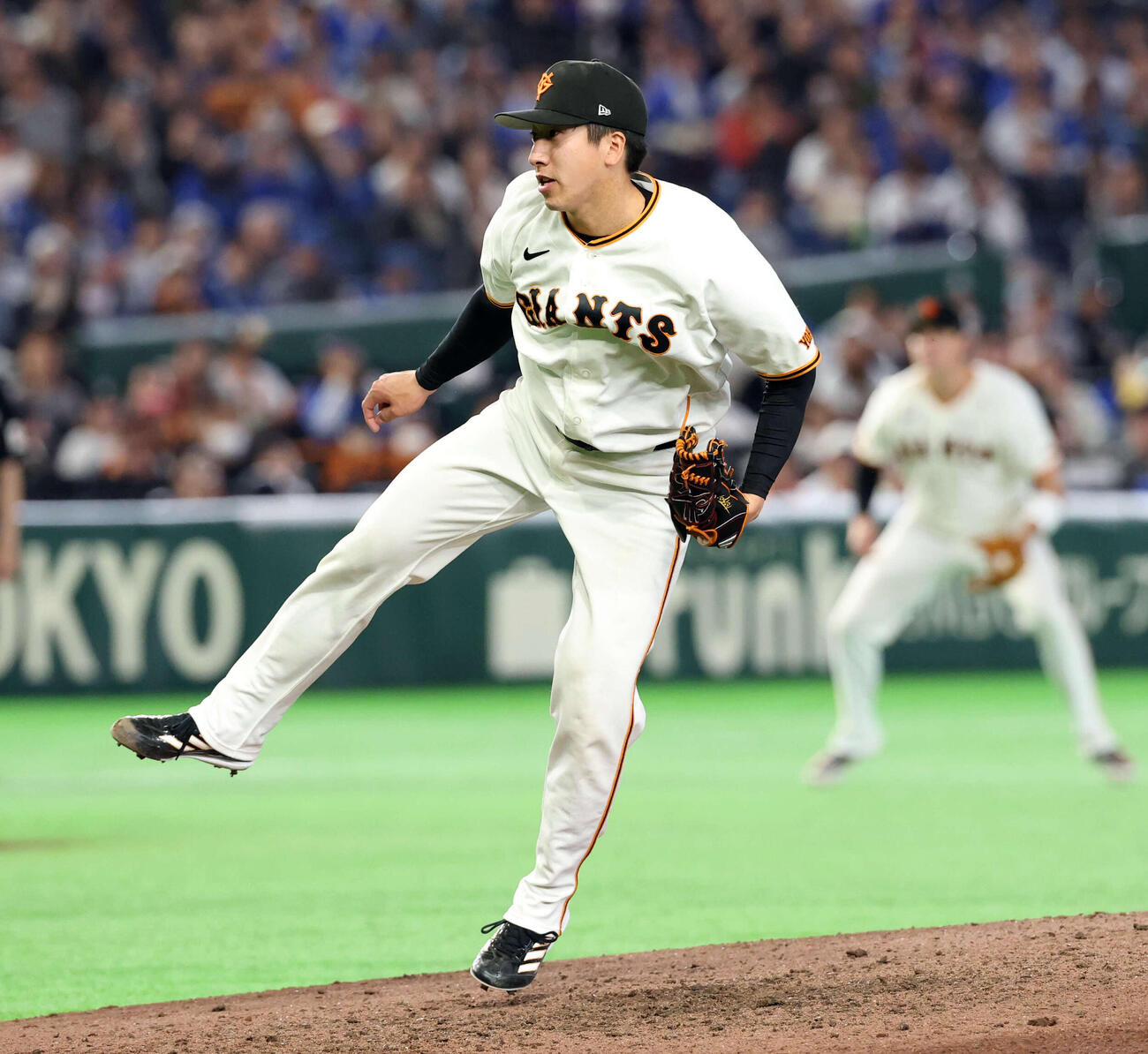 巨人対DeNA 8回表DeNA2死一、二塁の場面で登板した大勢（撮影・浅見桂子）