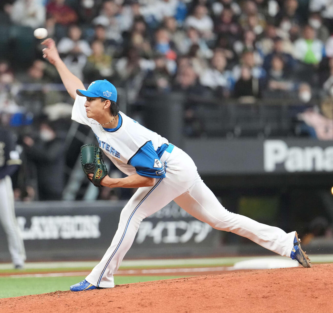 日本ハム対オリックス　力投する日本ハム先発の達（撮影・井上学）