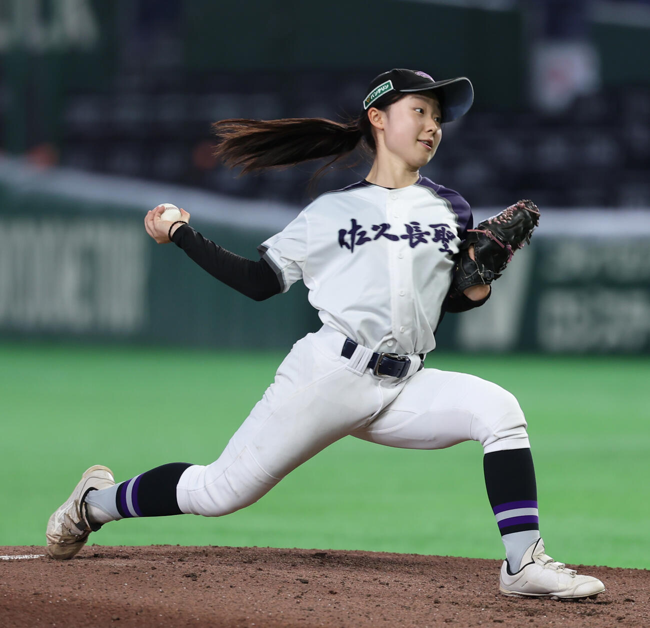 佐久長聖対履正社　力投する佐久長聖先発の中沢（撮影・水谷安孝）