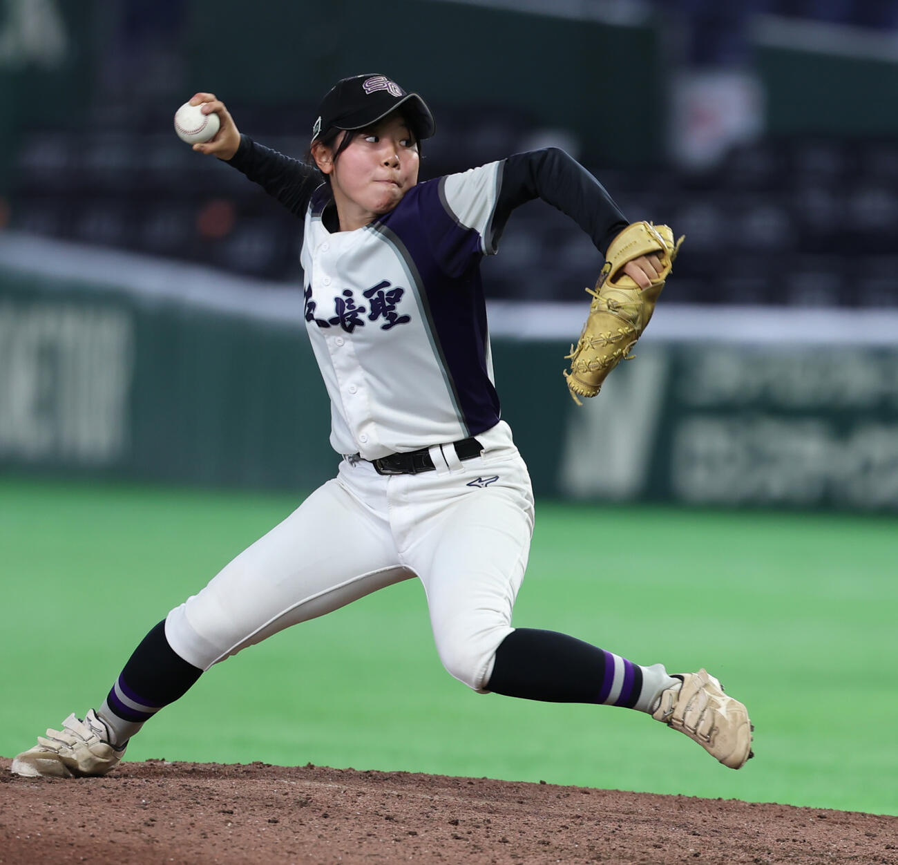 佐久長聖対履正社　佐久長聖の3番手浦川（撮影・水谷安孝）