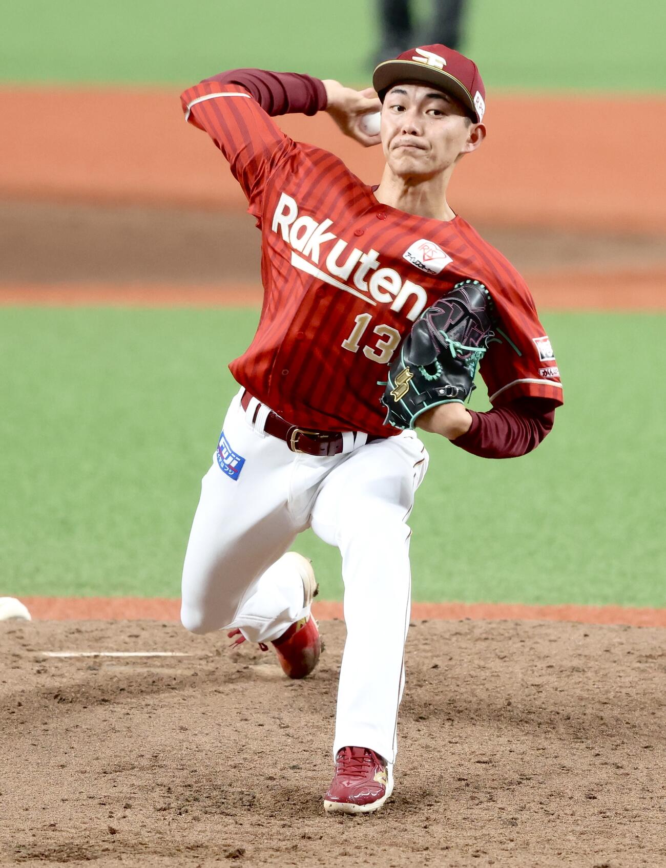 西武対楽天　3回裏、力投する藤原（撮影・河田真司）